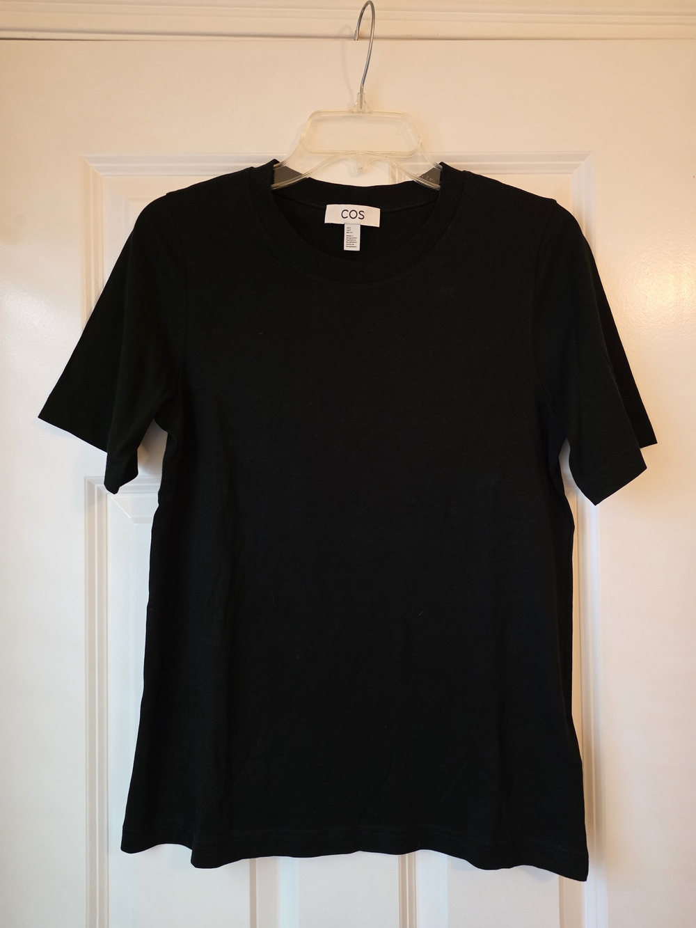 COS Men’s Black Crewneck T-Shirt